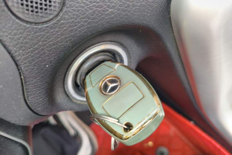 Used Mercedes-Benz SLK-Class 2011 SLK 200 Fashion Model Vehicle Key