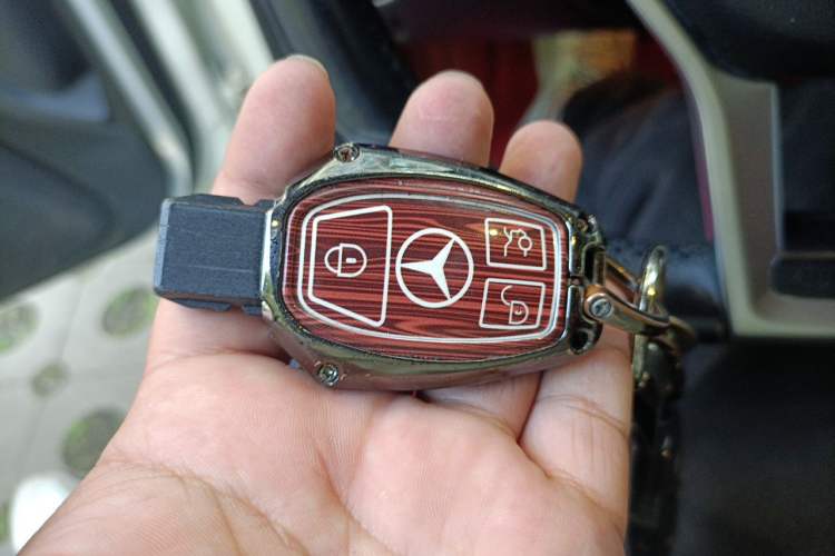 Used Mercedes-Benz SLK-Class 2011 SLK 200 Fashion Model Vehicle Key