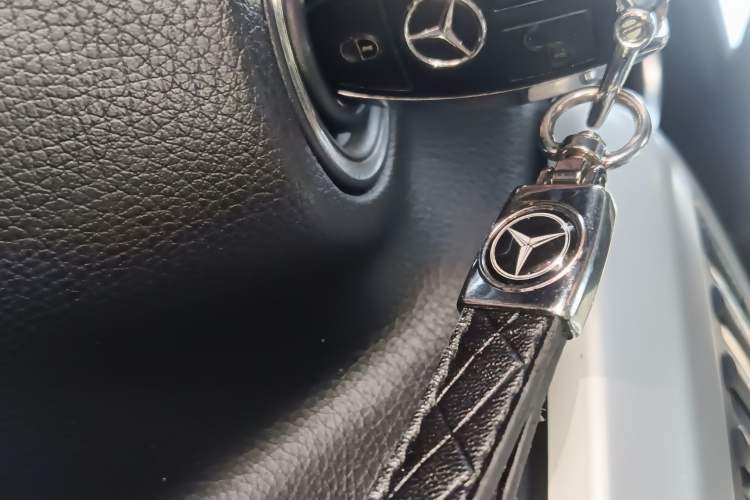 Used Mercedes-Benz SLK-Class 2011 SLK 200 Fashion Model Vehicle Key