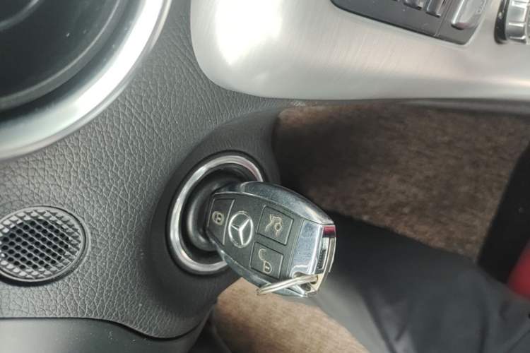 Used Mercedes-Benz SLK-Class 2011 SLK 200 Fashion Model Vehicle Key