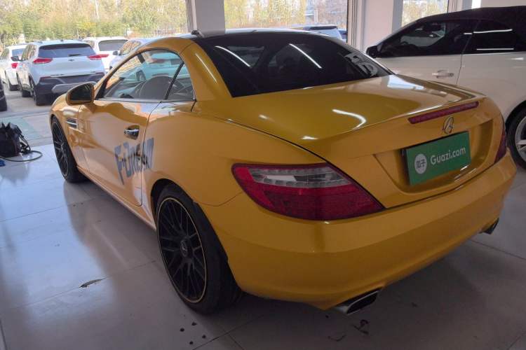 Used Mercedes-Benz SLK-Class 2011 SLK 200 Fashion Model Left Side