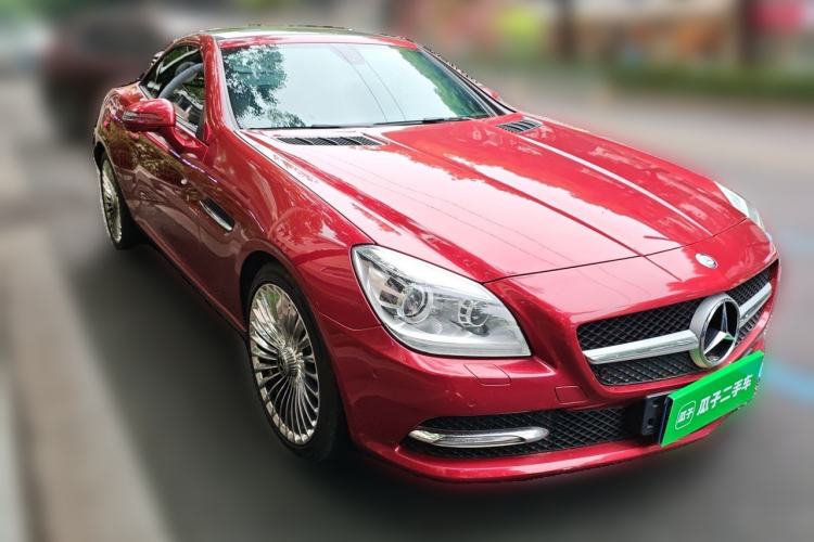 Used Mercedes-Benz SLK-Class 2015 SLK 200 Carbon Fiber Limited Edition Front Right 45 Deg