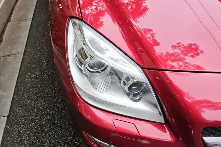 Used Mercedes-Benz SLK-Class 2015 SLK 200 Carbon Fiber Limited Edition Right Front Headlight