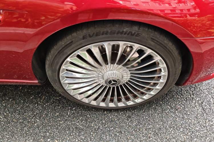 Used Mercedes-Benz SLK-Class 2015 SLK 200 Carbon Fiber Limited Edition Right Front Wheel Hub
