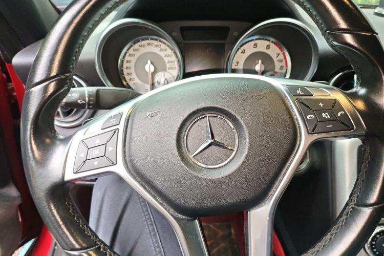 Used Mercedes-Benz SLK-Class 2015 SLK 200 Carbon Fiber Limited Edition Steering Wheel