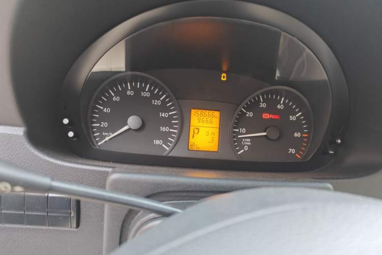 Used Mercedes-Benz Sprinter  Instrument Cluster