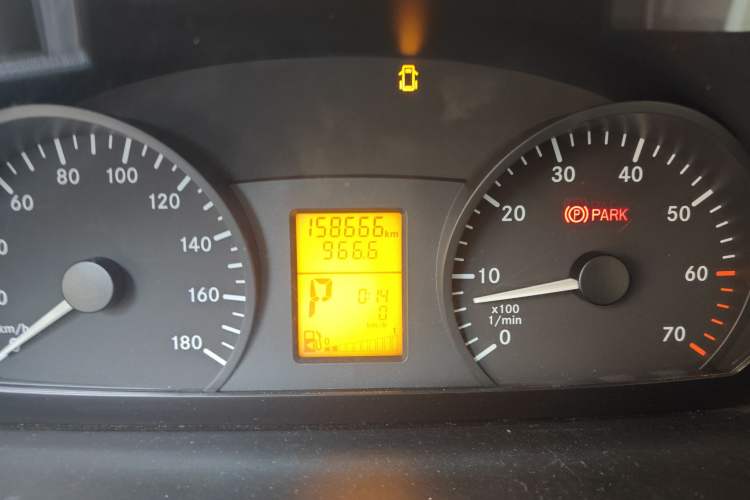 Used Mercedes-Benz Sprinter  Odometer Close Up