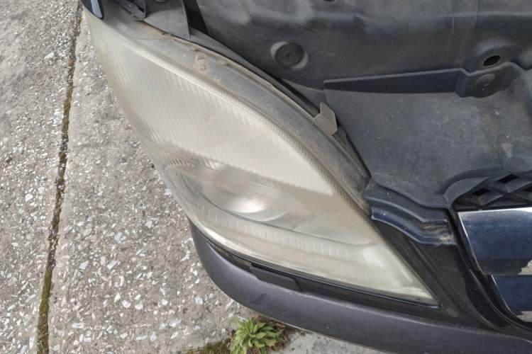 Used Mercedes-Benz Sprinter  Right Front Headlight