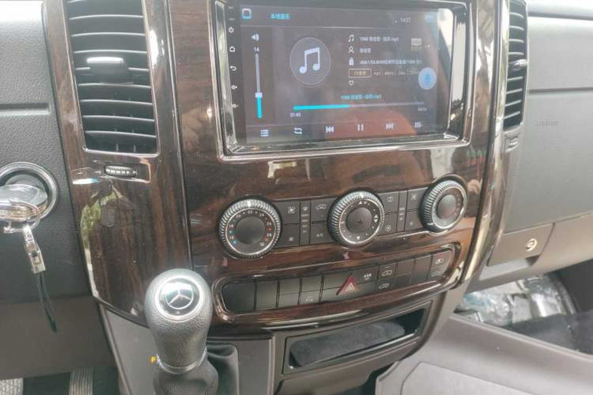 Used Mercedes-Benz Sprinter 2009 Enhanced Version Audio And AC Panel