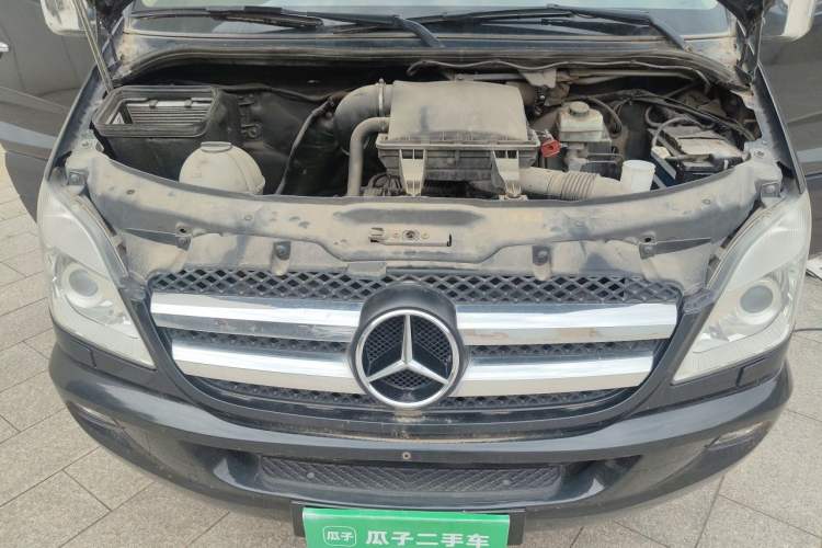 Used Mercedes-Benz Sprinter 2009 Enhanced Version Engine Bay