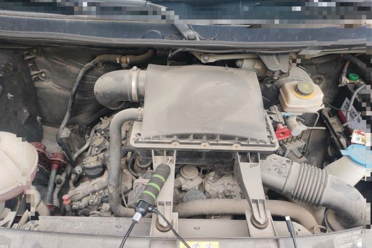 Used Mercedes-Benz Sprinter 2009 Enhanced Version Engine Bay