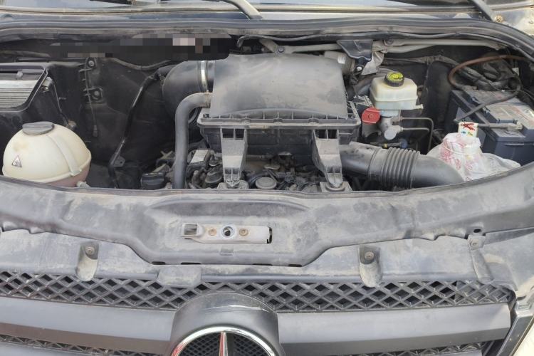 Used Mercedes-Benz Sprinter 2009 Enhanced Version Engine Bay