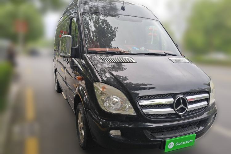Used Mercedes-Benz Sprinter 2009 Enhanced Version Front Right 45 Deg