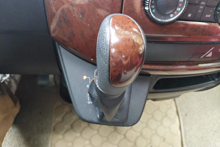 Used Mercedes-Benz Sprinter 2009 Enhanced Version Gear Lever