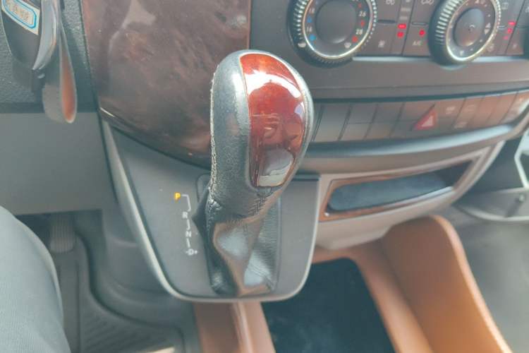 Used Mercedes-Benz Sprinter 2009 Enhanced Version Gear Lever