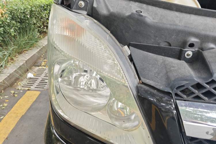 Used Mercedes-Benz Sprinter 2009 Enhanced Version Right Front Headlight
