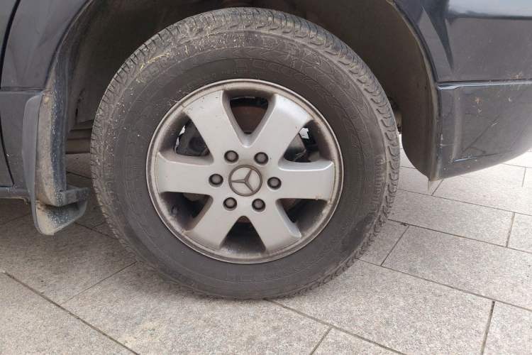 Used Mercedes-Benz Sprinter 2009 Enhanced Version Right Front Wheel Hub