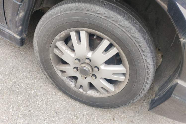 Used Mercedes-Benz Sprinter 2009 Enhanced Version Right Front Wheel Hub