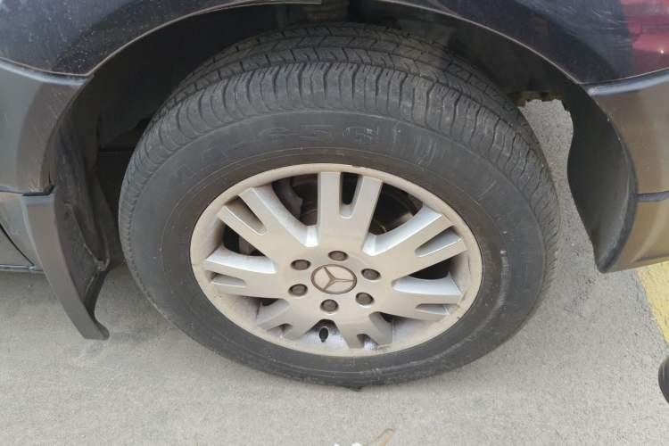 Used Mercedes-Benz Sprinter 2009 Enhanced Version Right Front Wheel Hub