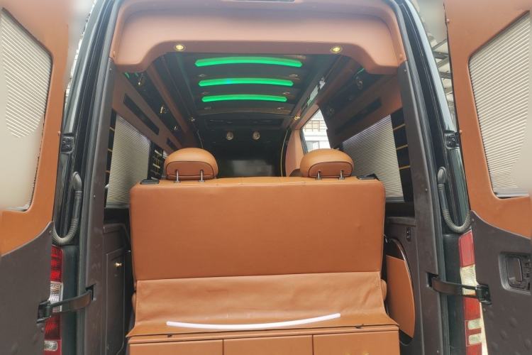 Used Mercedes-Benz Sprinter 2009 Enhanced Version Trunk