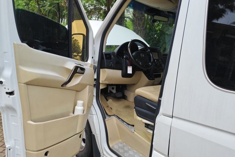 Used Mercedes-Benz Sprinter  Driver Seat