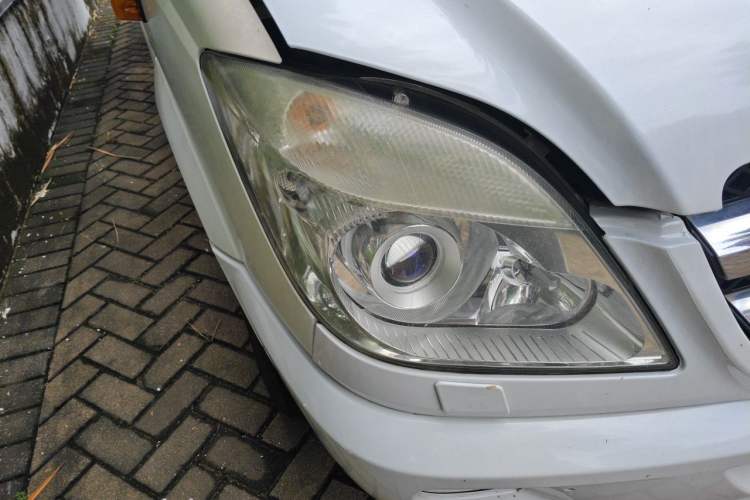 Used Mercedes-Benz Sprinter  Right Front Headlight