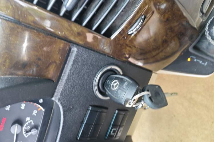 Used Mercedes-Benz Sprinter  Vehicle Key