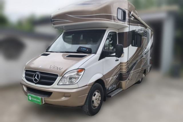 Używany Mercedes-Benz Sprinter Mercedes-Benz motorhome, 3.0-liter diesel, 6 seats, automatic transmission