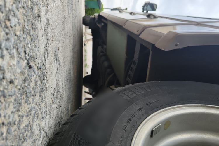 Used Mercedes-Benz Sprinter  Chassis Rear Left