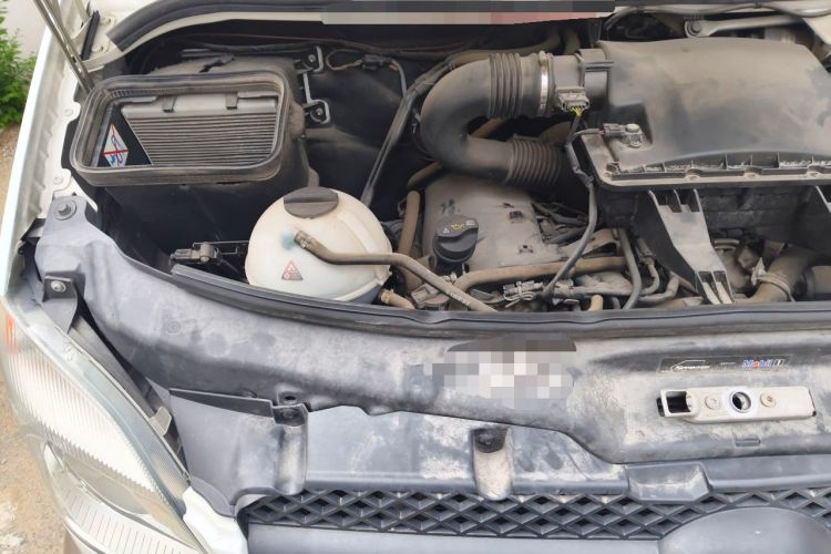 Used Mercedes-Benz Sprinter  Engine Bay Right