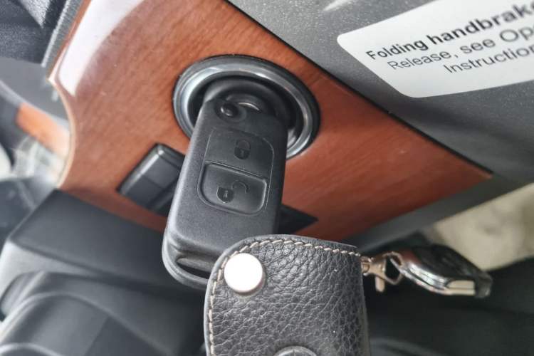 Used Mercedes-Benz Sprinter  Vehicle Key