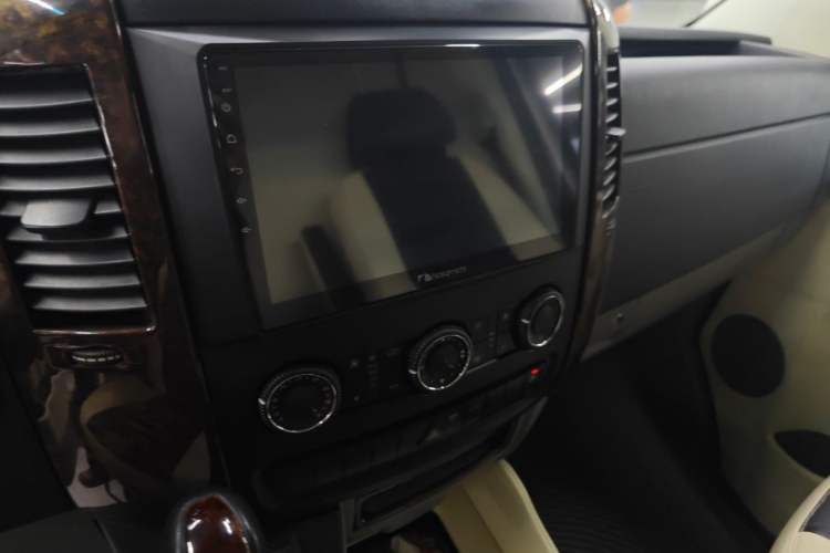 Used Mercedes-Benz Sprinter  Audio And AC Panel