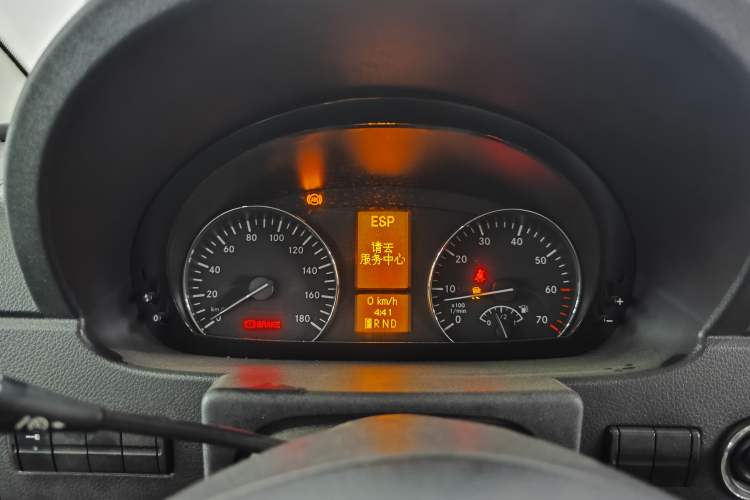 Used Mercedes-Benz Sprinter  Instrument Cluster