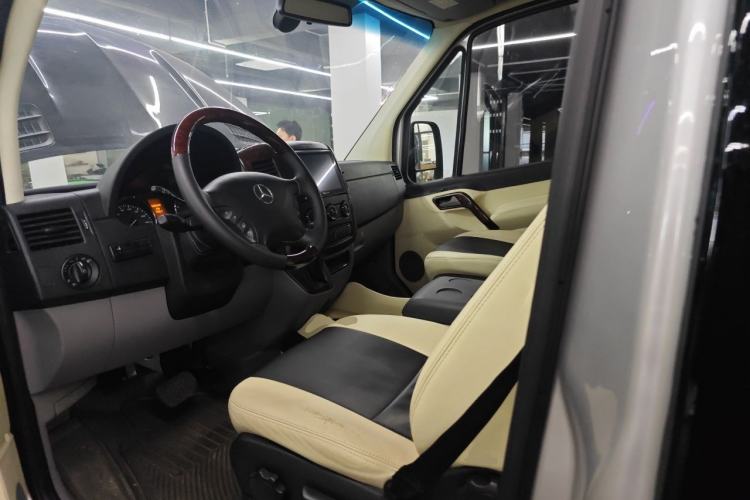Used Mercedes-Benz Sprinter  Left Front Seat