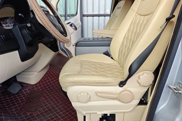 Used Mercedes-Benz Sprinter  Left Front Seat