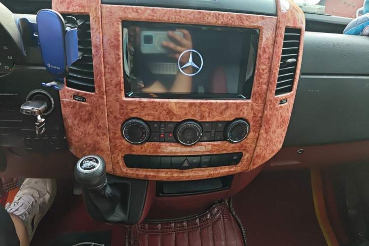 Used Mercedes-Benz Sprinter  Audio And AC Panel
