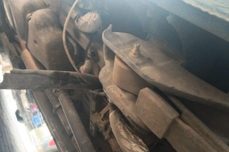 Used Mercedes-Benz Sprinter 2014 2.1T Jialü Mid-axle Version Chassis Rear Left