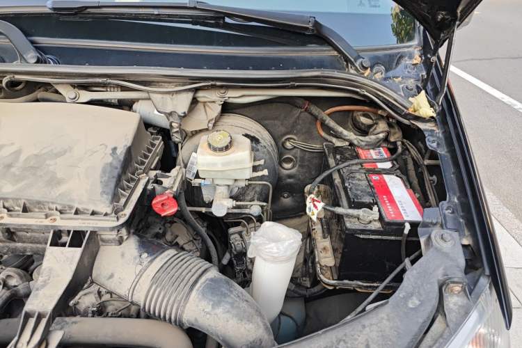 Used Mercedes-Benz Sprinter  Engine Bay Left