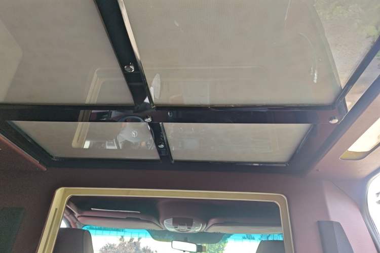 Used Mercedes-Benz Sprinter  Headliner