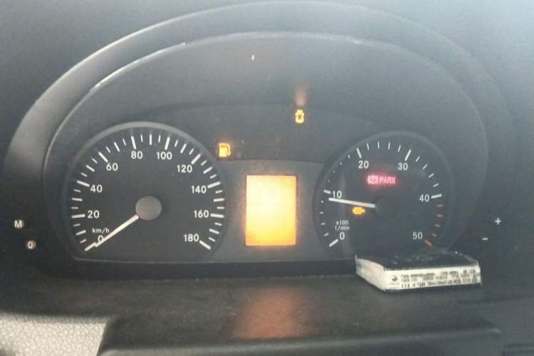 Used Mercedes-Benz Sprinter 2014 2.1T Jialü Mid-axle Version Instrument Cluster
