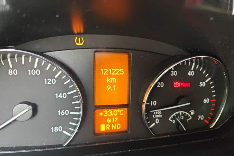 Used Mercedes-Benz Sprinter  Odometer Close Up