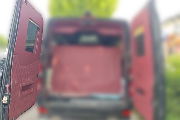 Used Mercedes-Benz Sprinter  Trunk