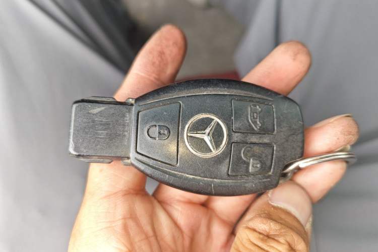 Used Mercedes-Benz Sprinter  Vehicle Key