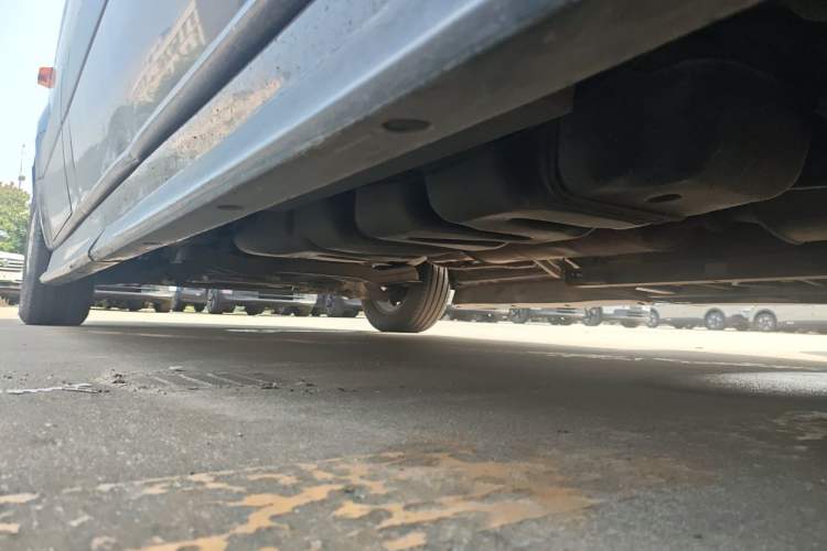 Used Mercedes-Benz Sprinter  Chassis Rear Left