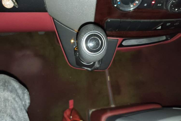 Used Mercedes-Benz Sprinter  Gear Lever