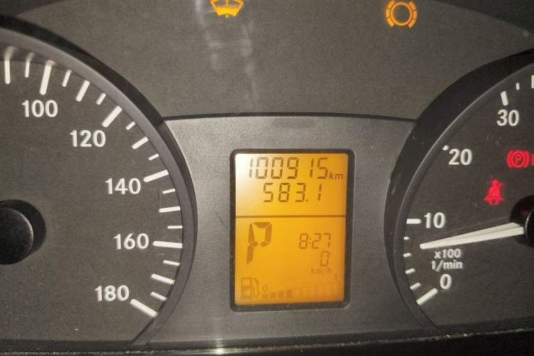 Used Mercedes-Benz Sprinter  Odometer Close Up