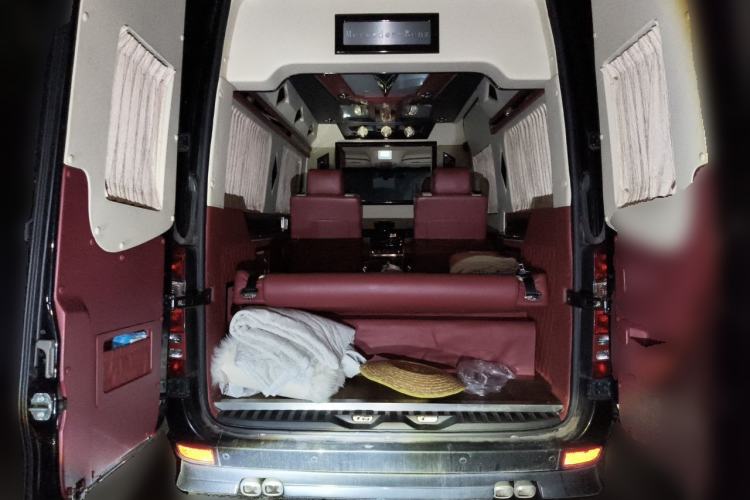 Used Mercedes-Benz Sprinter  Trunk