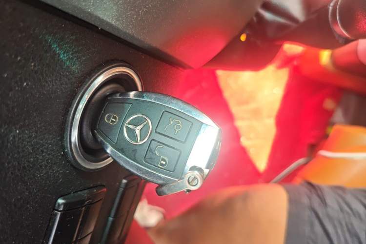 Used Mercedes-Benz Sprinter  Vehicle Key