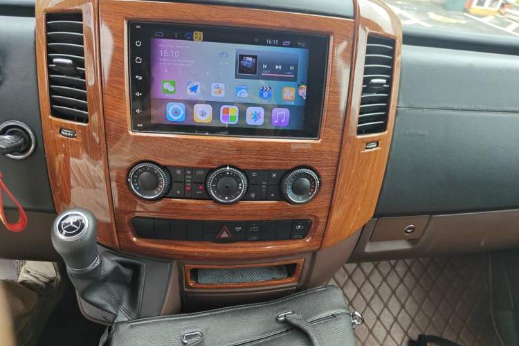 Used Mercedes-Benz Sprinter  Audio And AC Panel