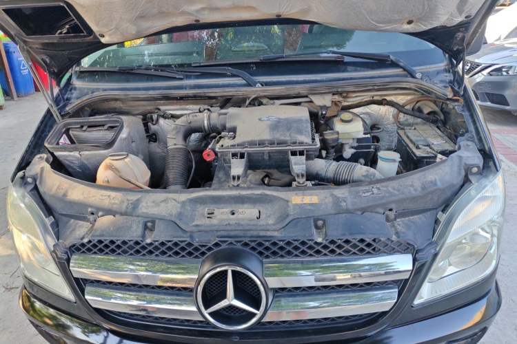 Used Mercedes-Benz Sprinter 2016 2.1T Traveler Mid-Drive Edition Engine Bay